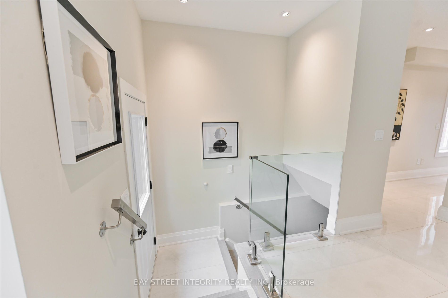 2605 Devonsley Cres