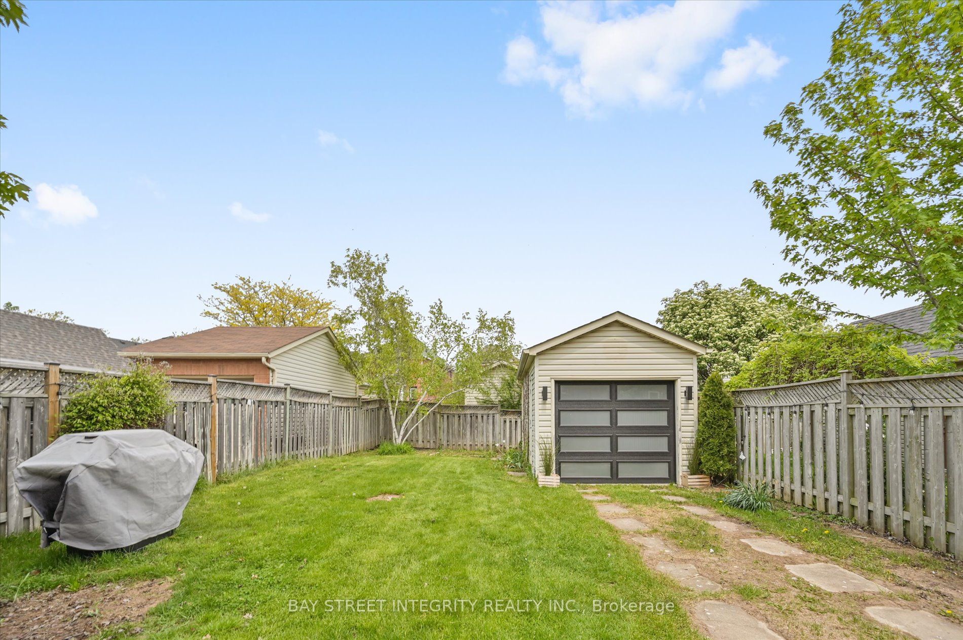 2605 Devonsley Cres