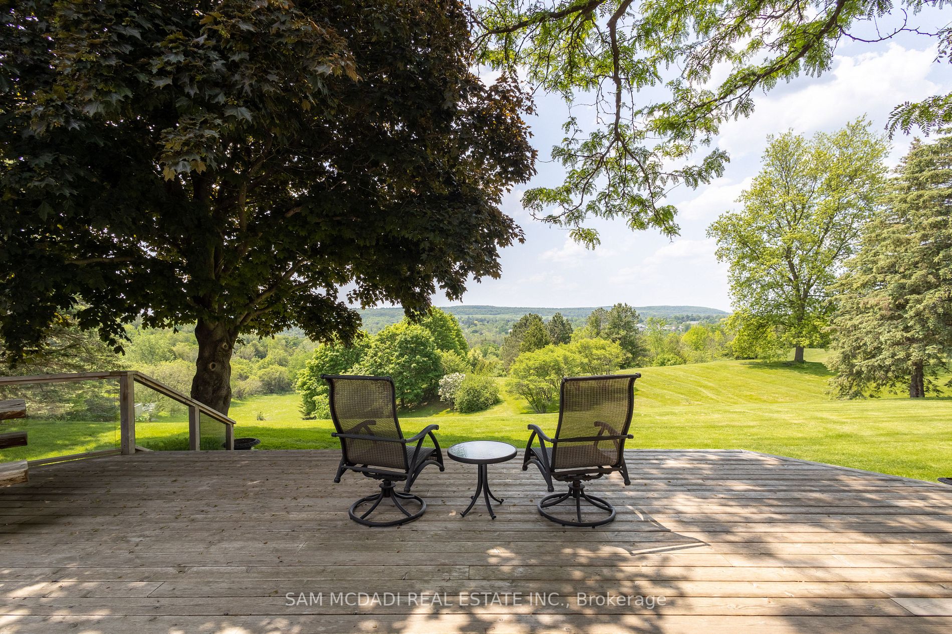 18 Ingleview Dr