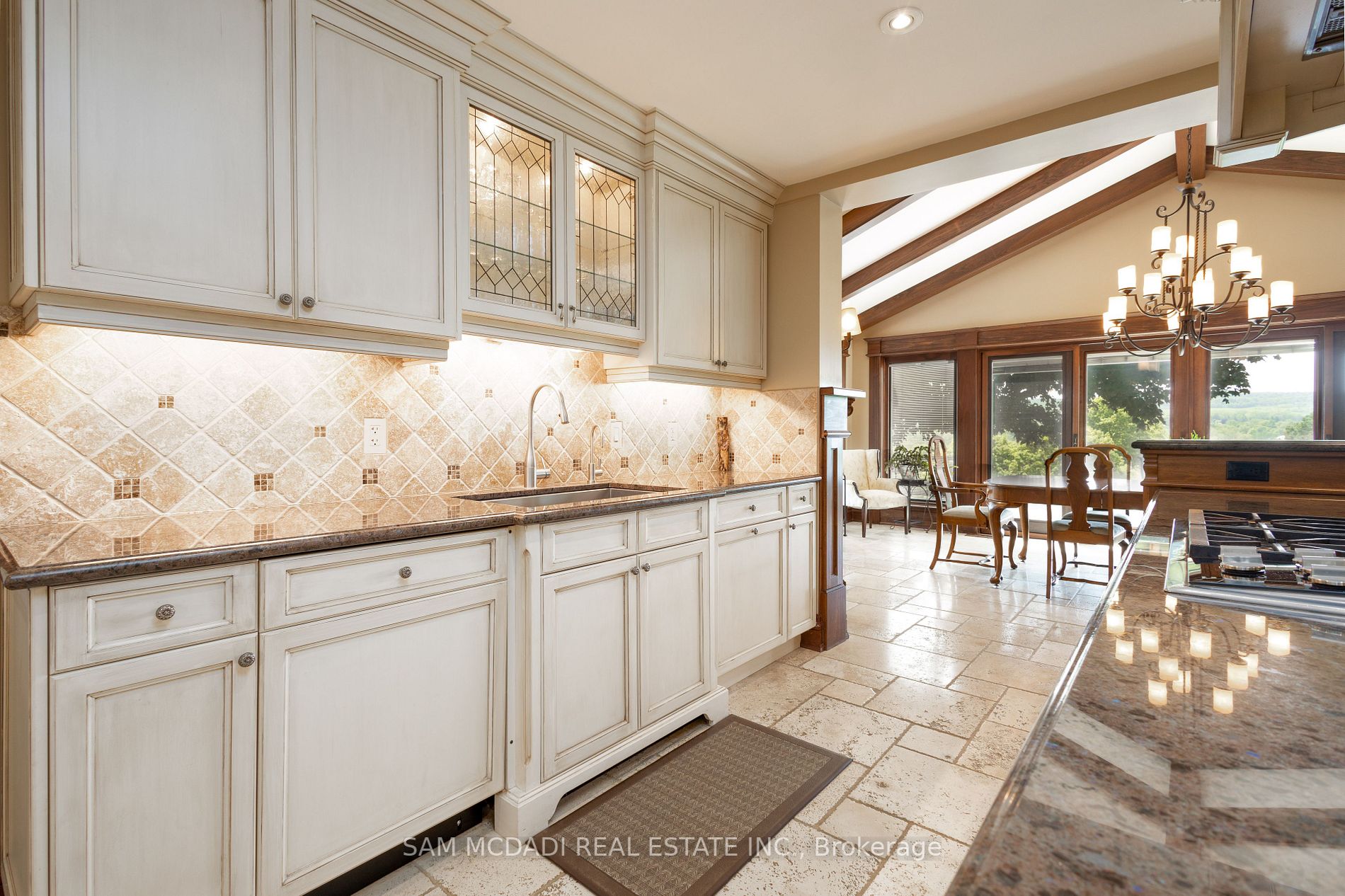 18 Ingleview Dr