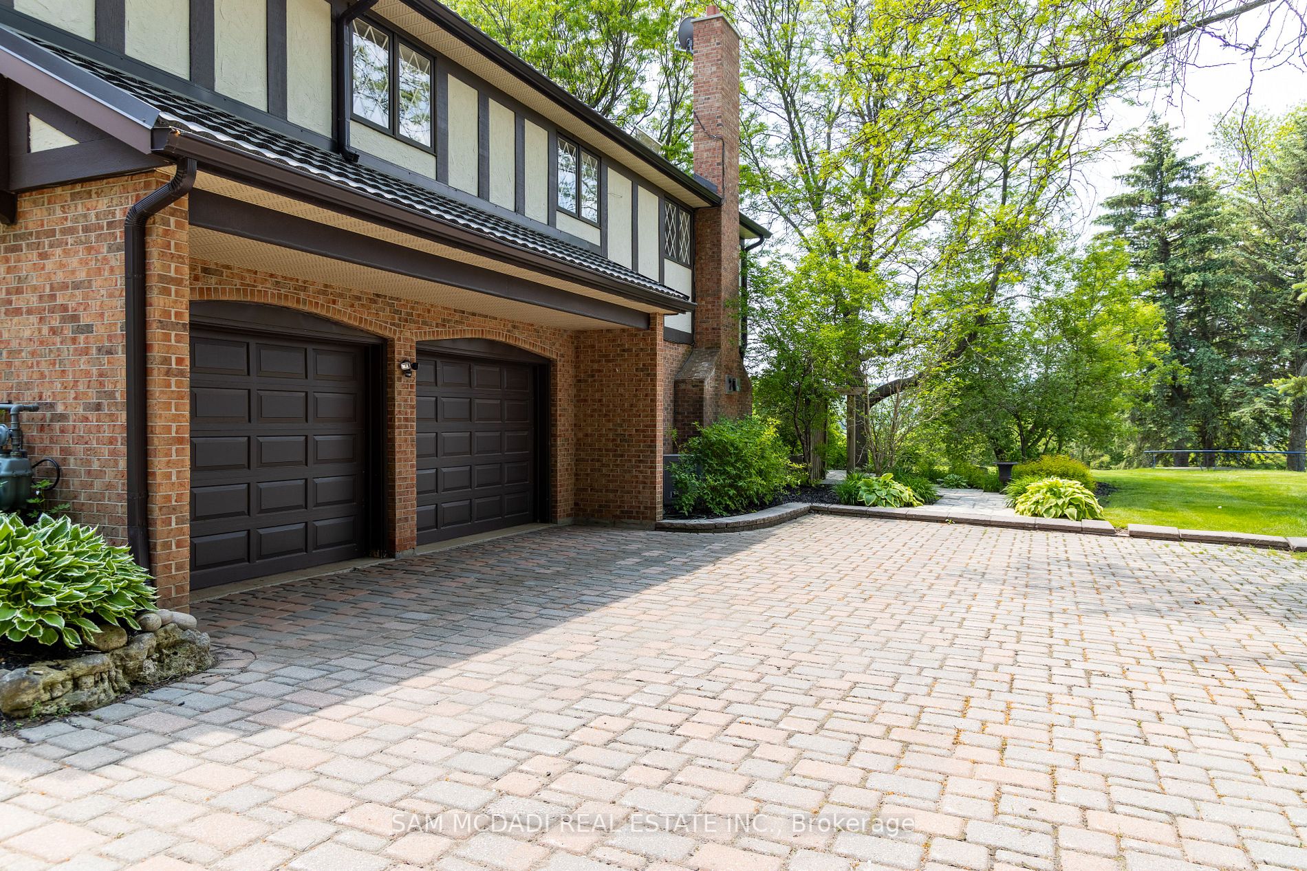 18 Ingleview Dr