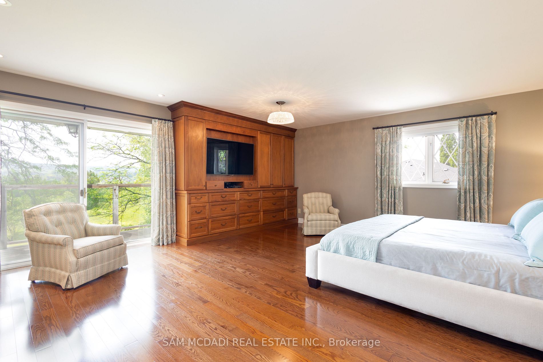18 Ingleview Dr