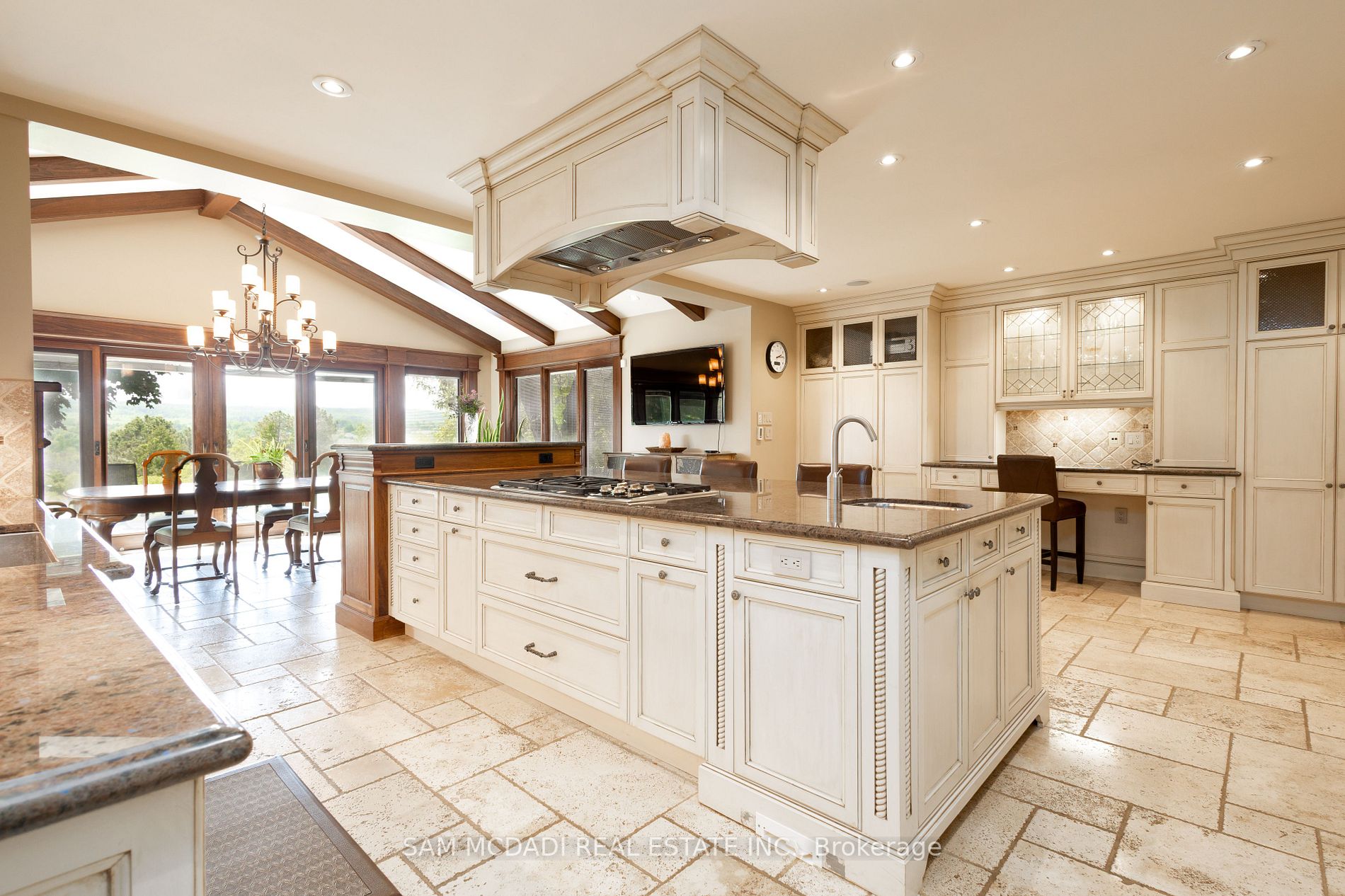 18 Ingleview Dr