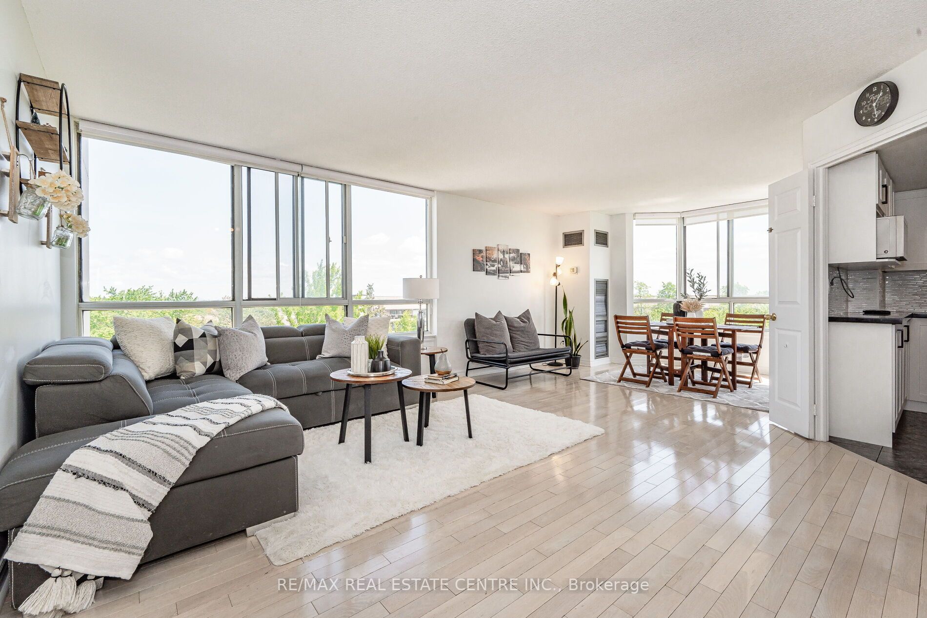 1001 Cedarglen Gate, #418