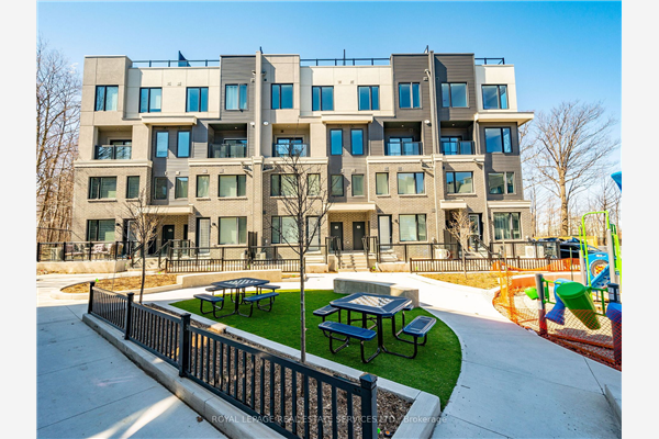 3492 Widdicombe Way, Mississauga