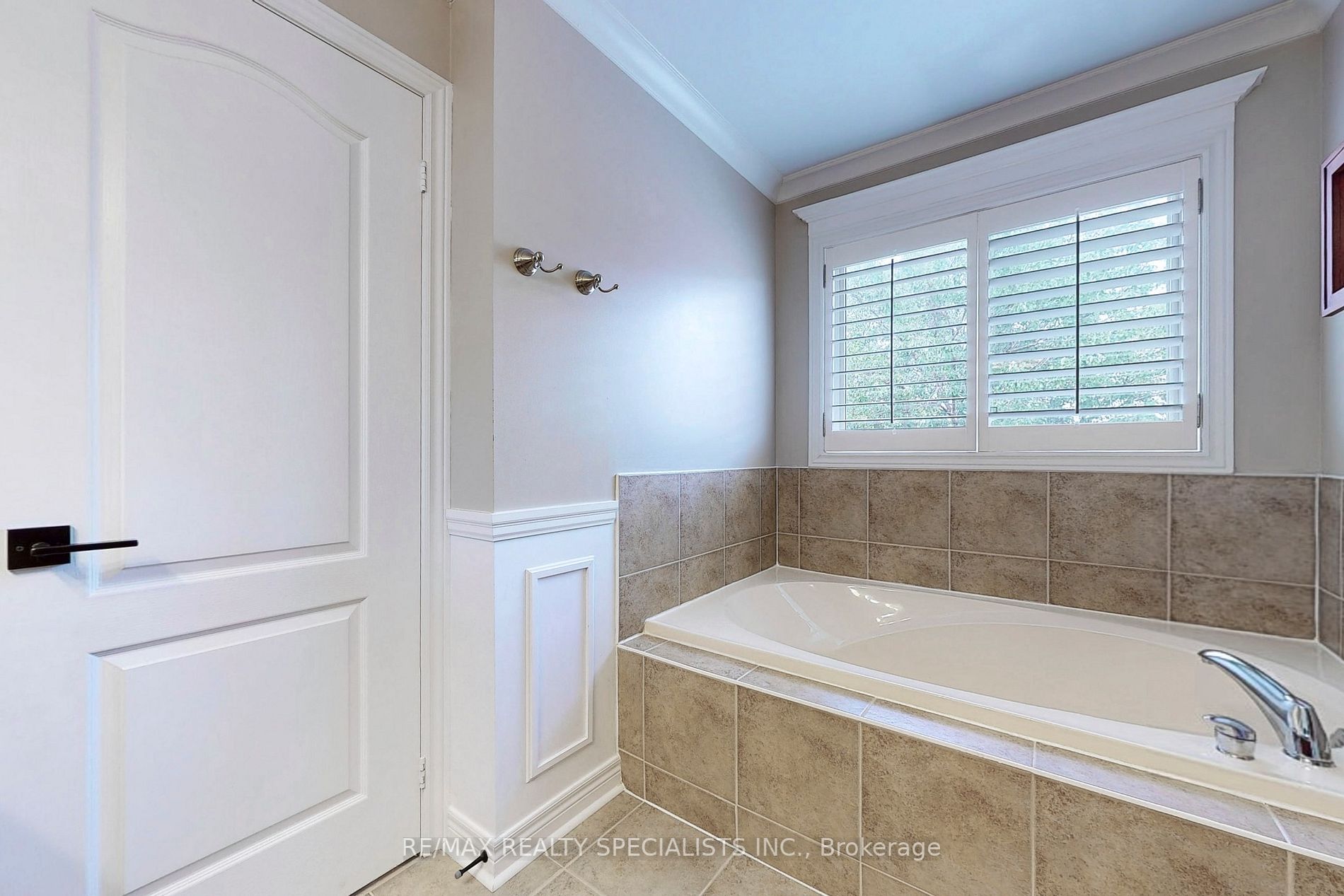 100 Mccrimmon Dr