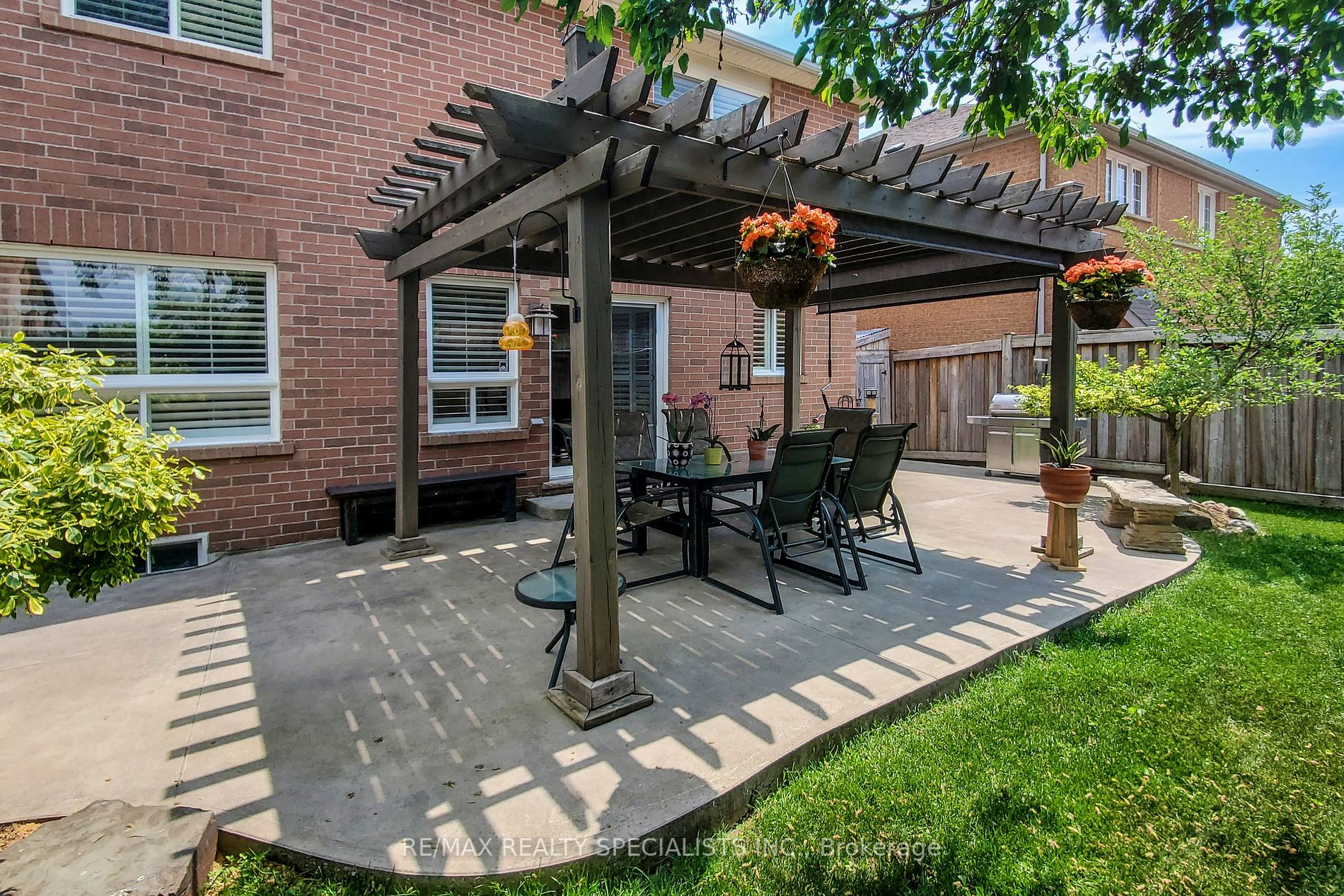 100 Mccrimmon Dr