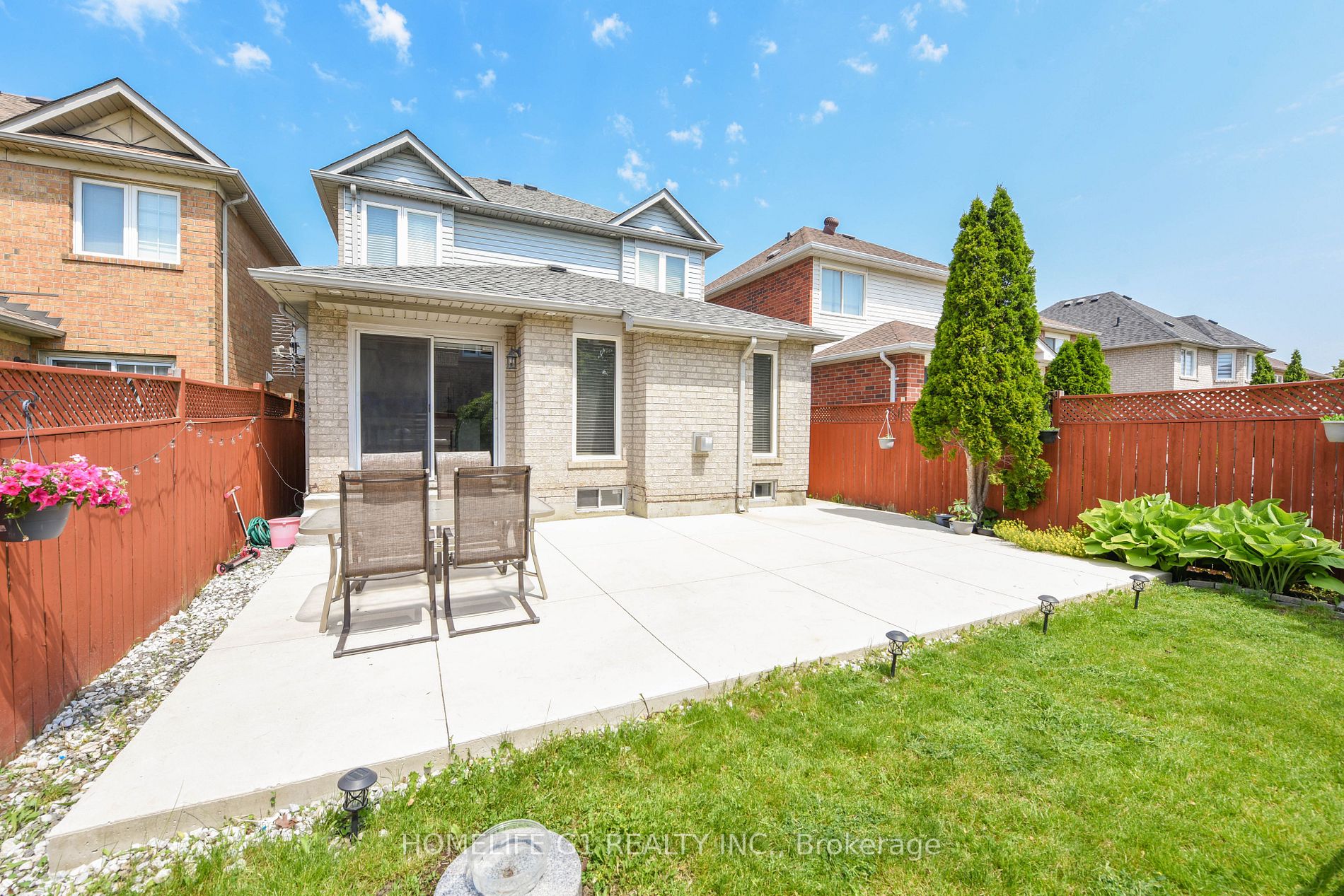 10 Narrow Valley Crescent