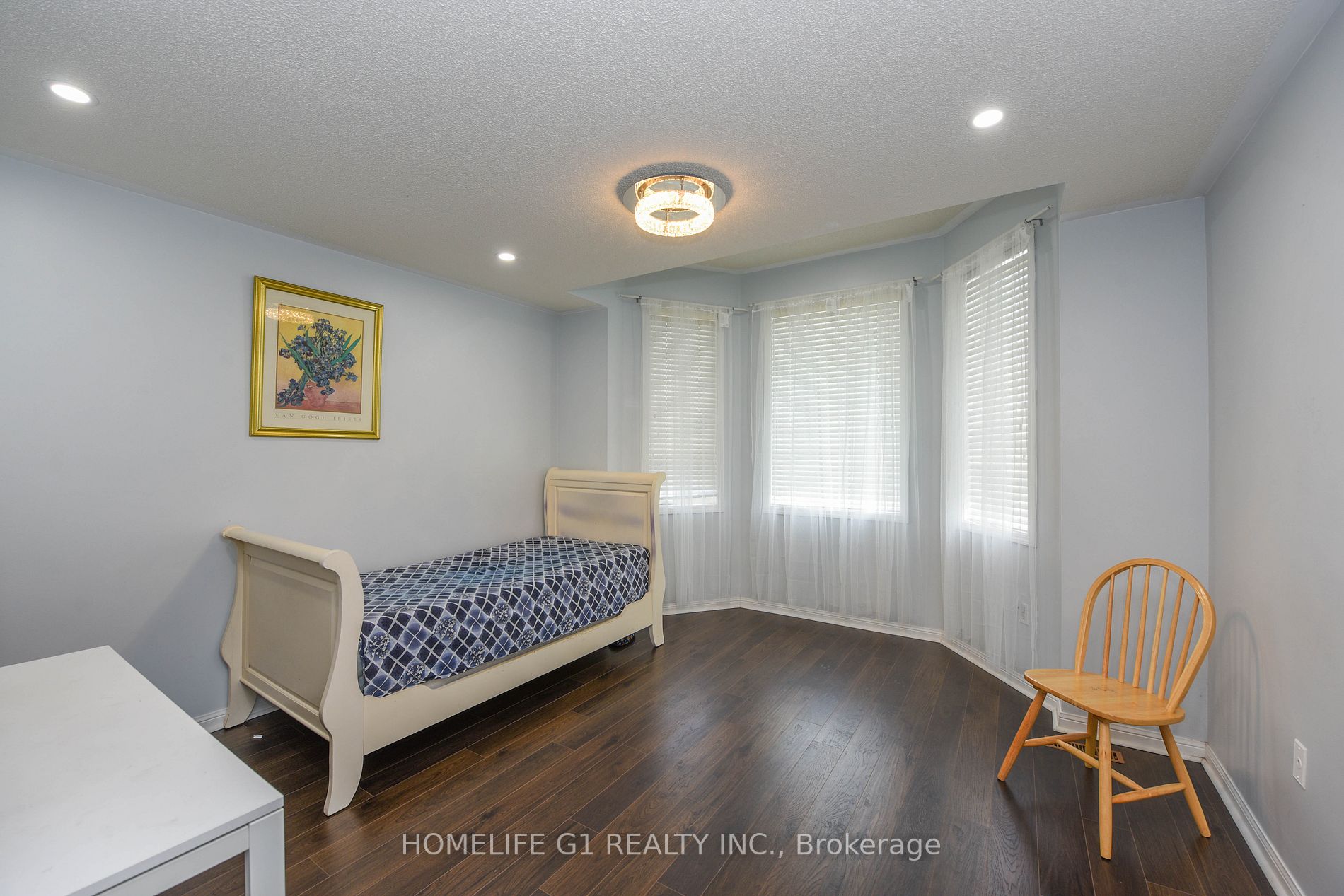 10 Narrow Valley Crescent