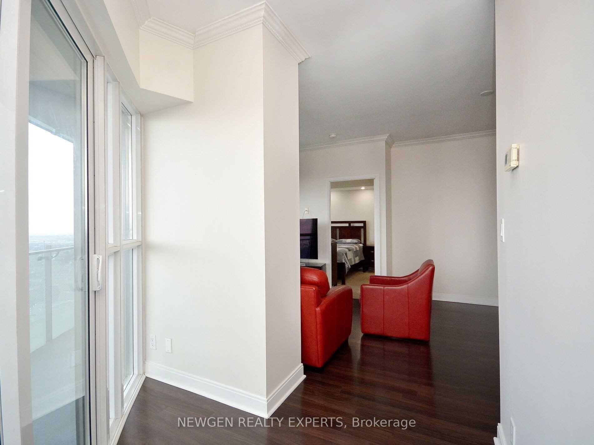 50 Absolute Ave, #4402
