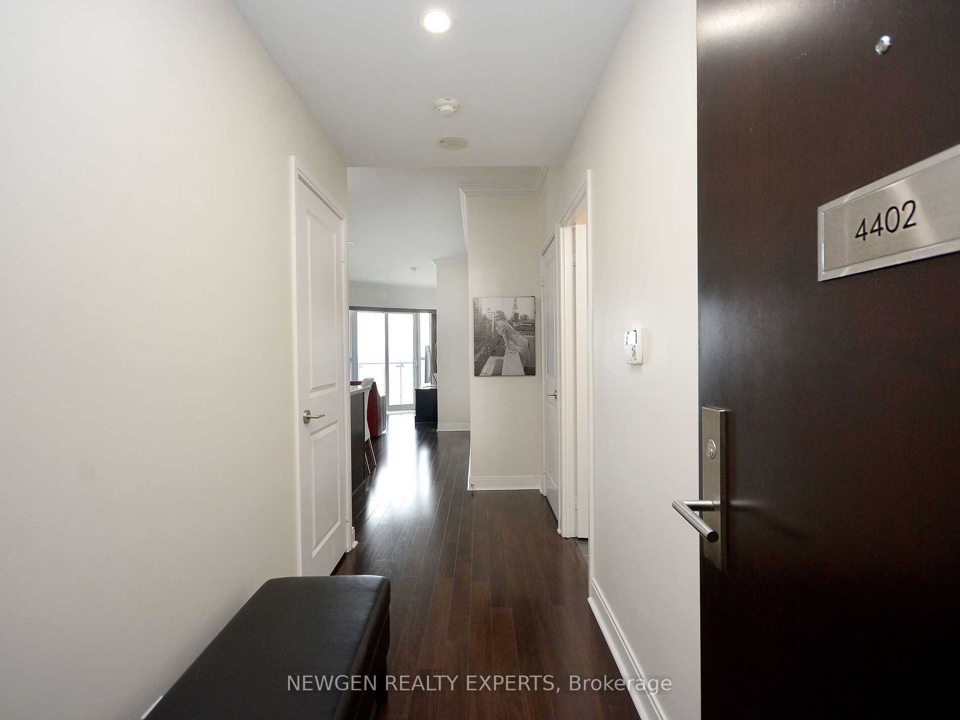 50 Absolute Ave, #4402