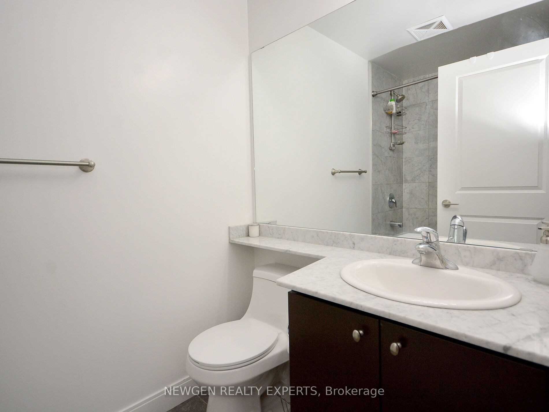 50 Absolute Ave, #4402