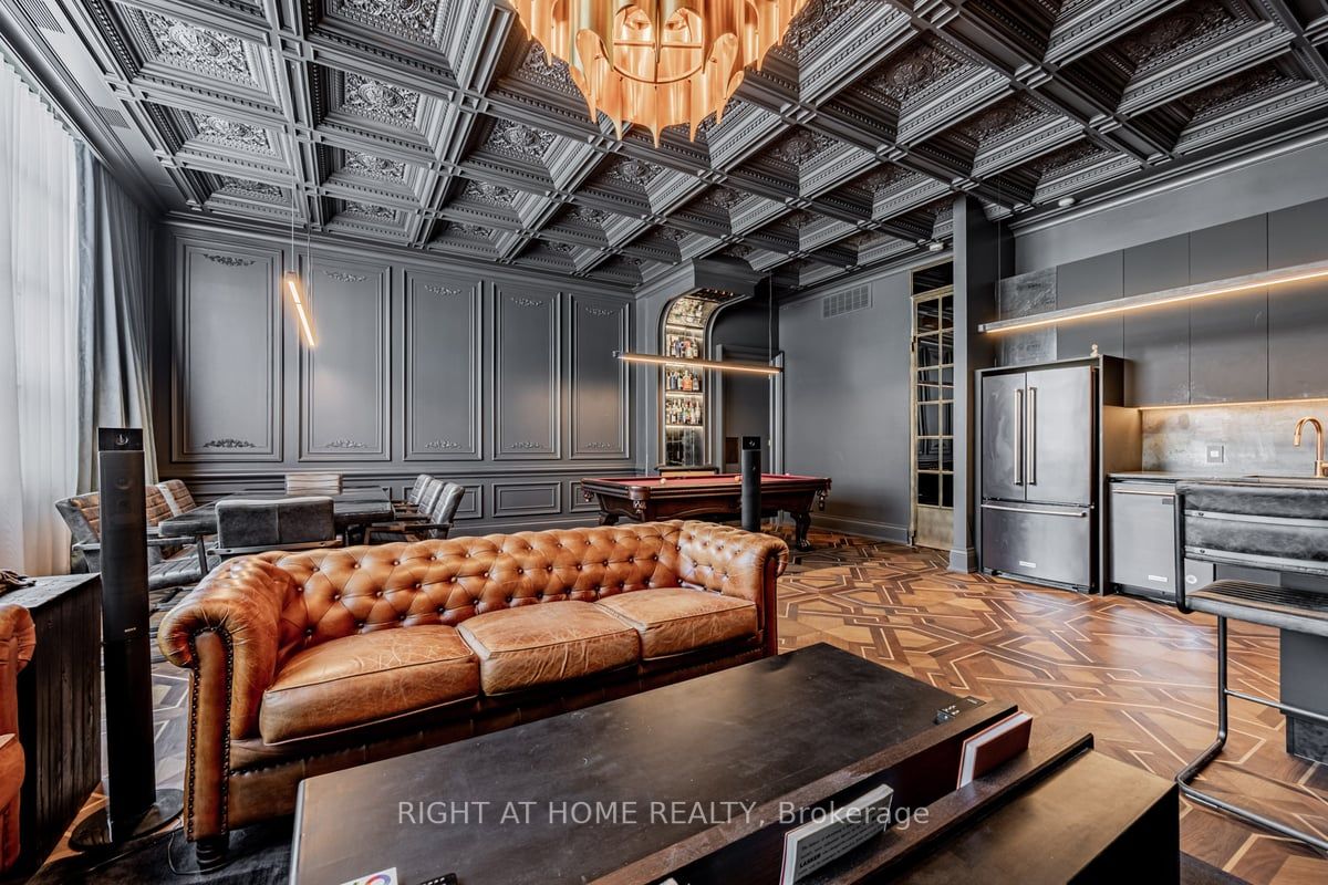 1001 Roselawn Avenue, #116