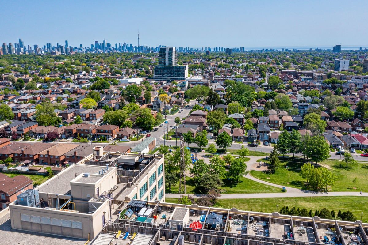 1001 Roselawn Avenue, #116