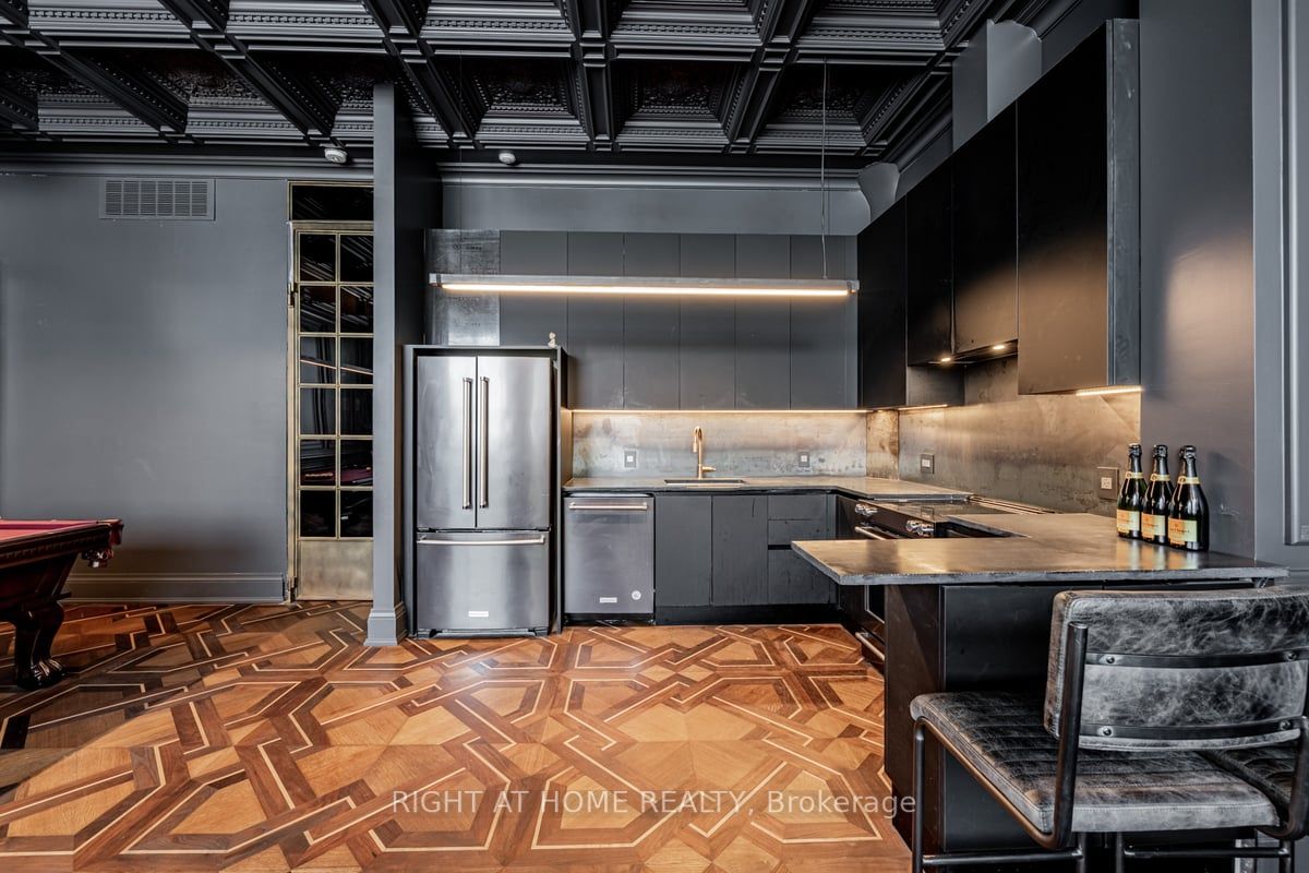 1001 Roselawn Avenue, #116