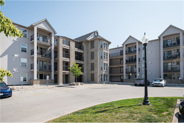 1411 Walkers Line, Burlington