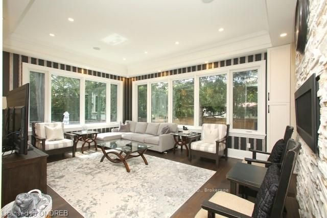375 Arden Crescent