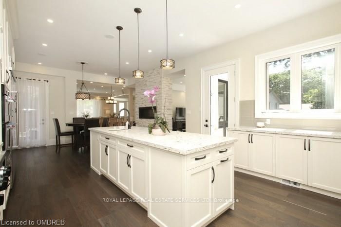 375 Arden Crescent