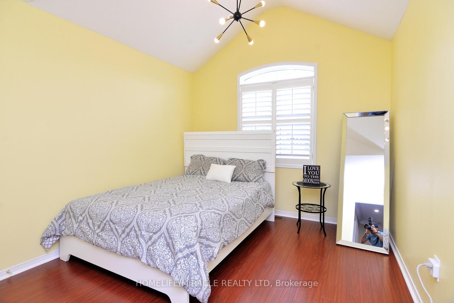 59 Earl Grey Crescent