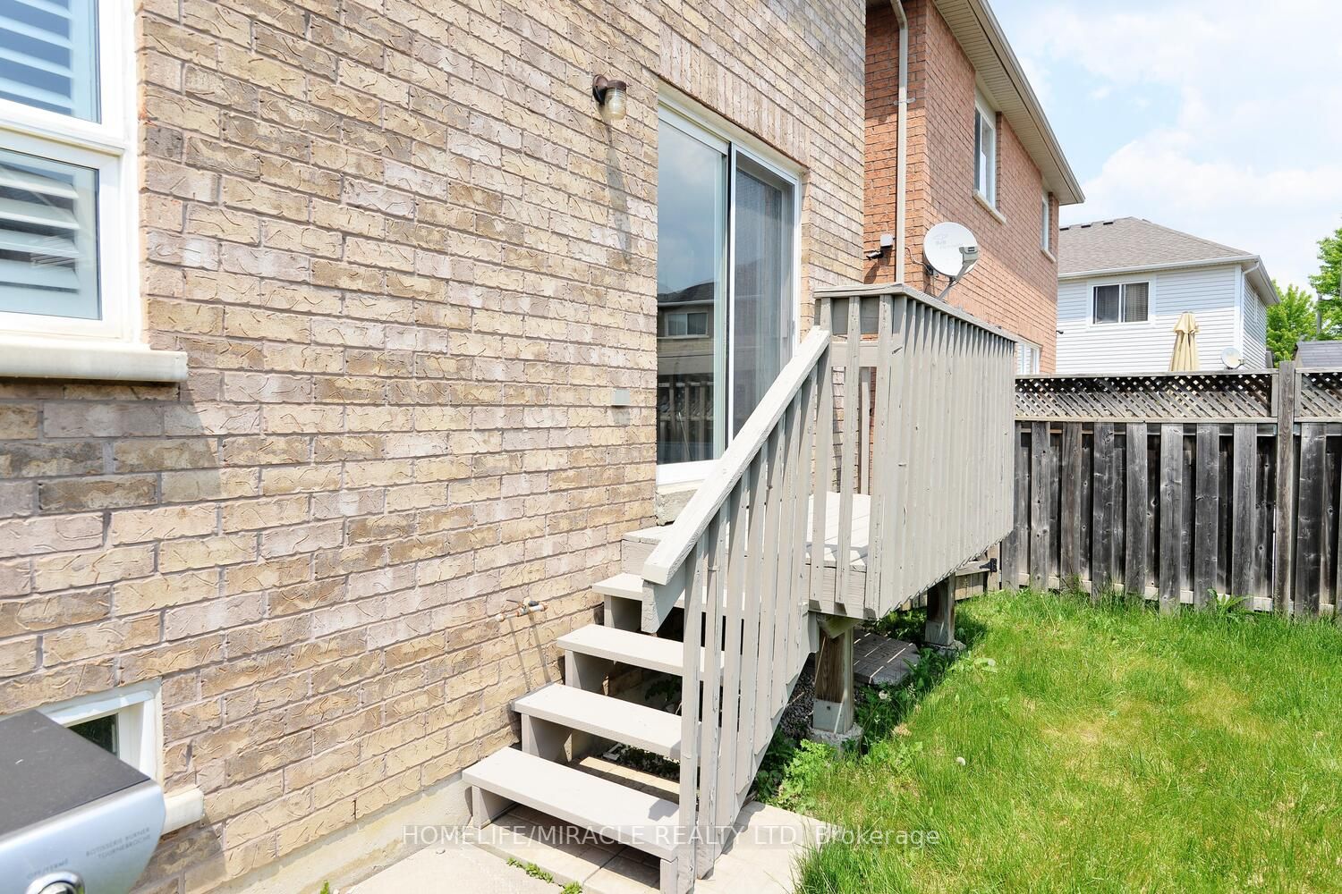 59 Earl Grey Crescent