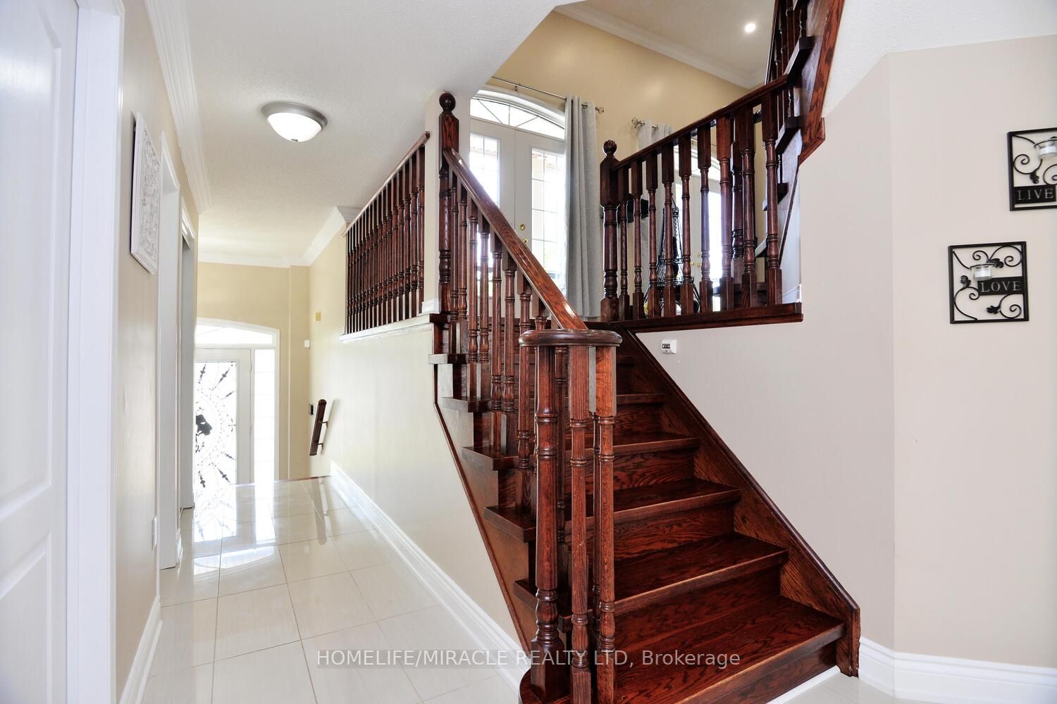 59 Earl Grey Crescent