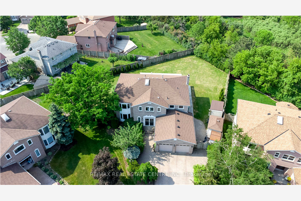 14 Rembrandt Cres, Brampton
