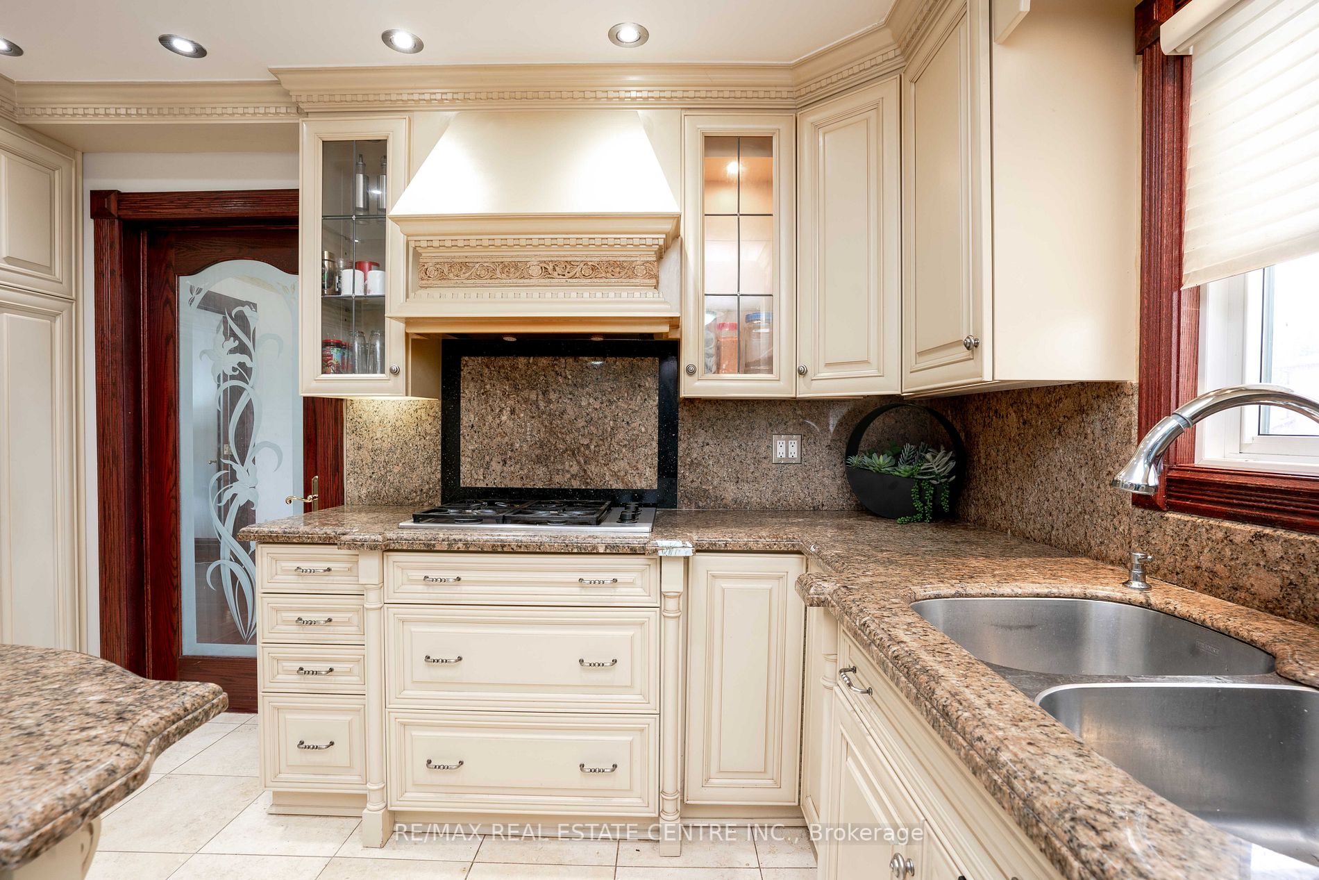 14 Rembrandt Cres