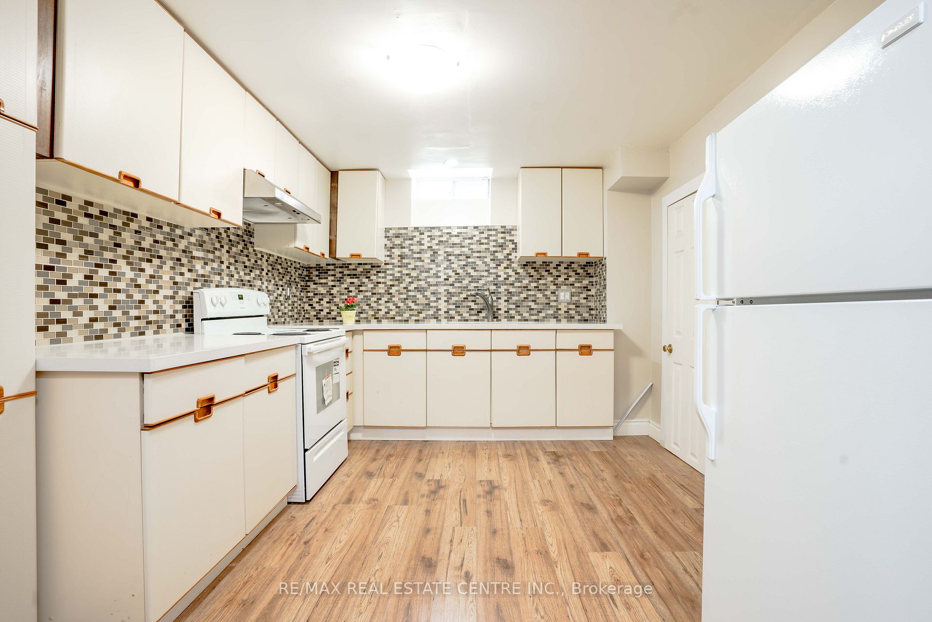 14 Rembrandt Cres