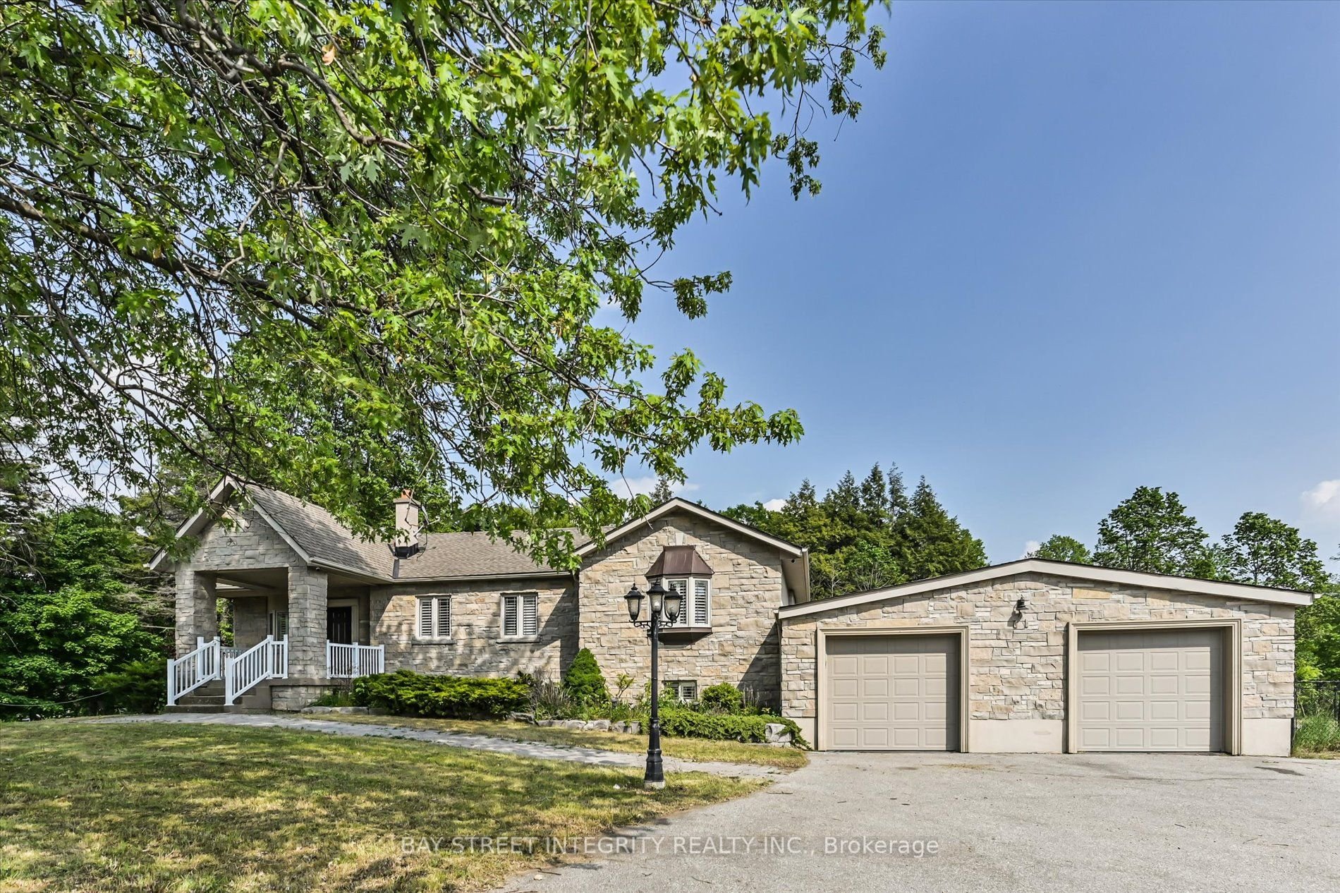 10305 Highway 9 Rd
