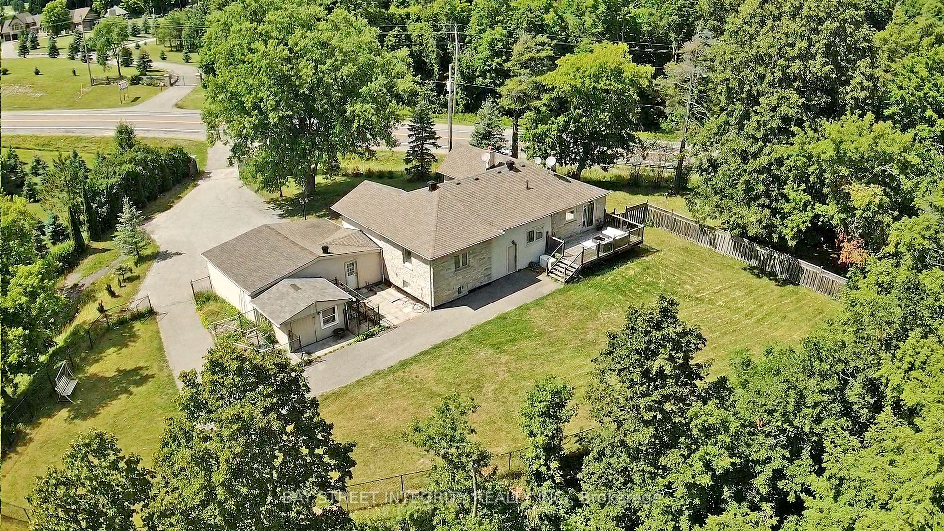 10305 Highway 9 Rd