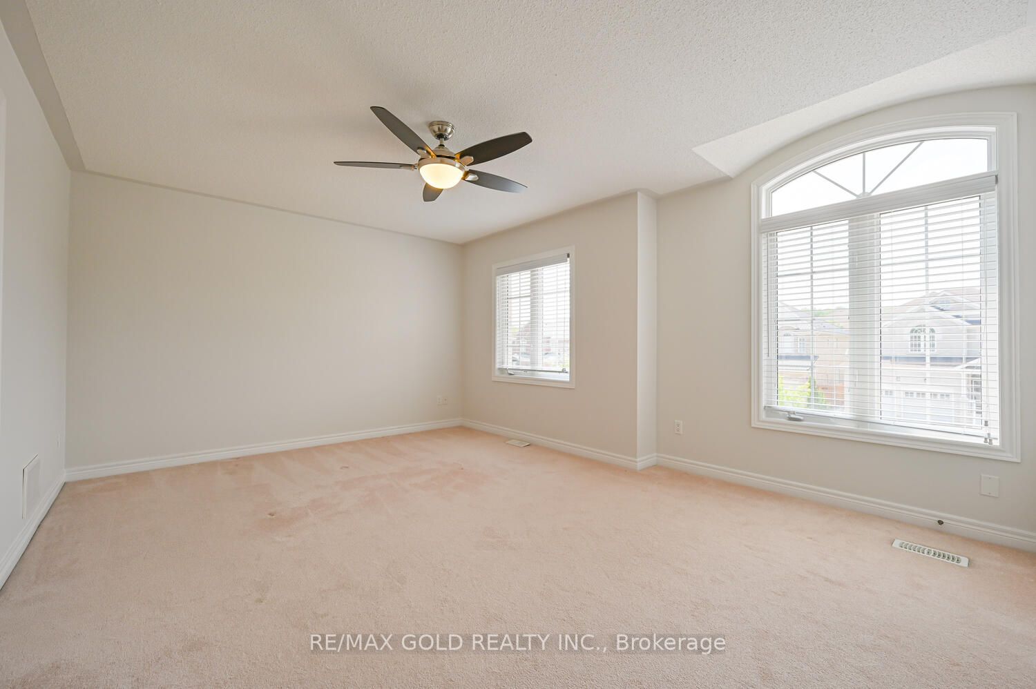 Listing W6086036 - Large Photo # 27