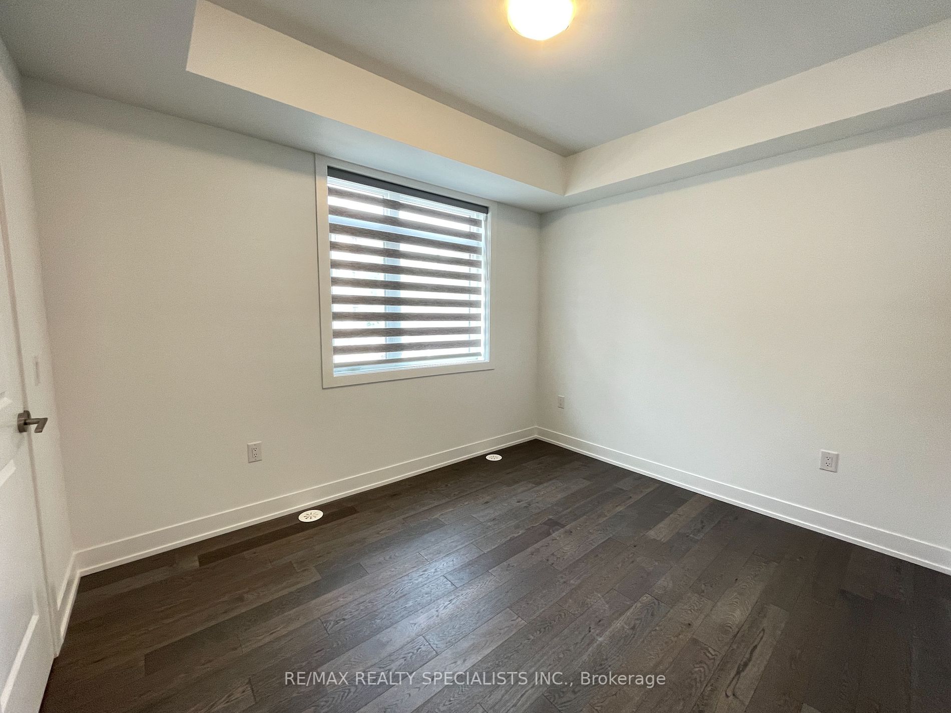 1095 Douglas Mccurdy Comm, #153