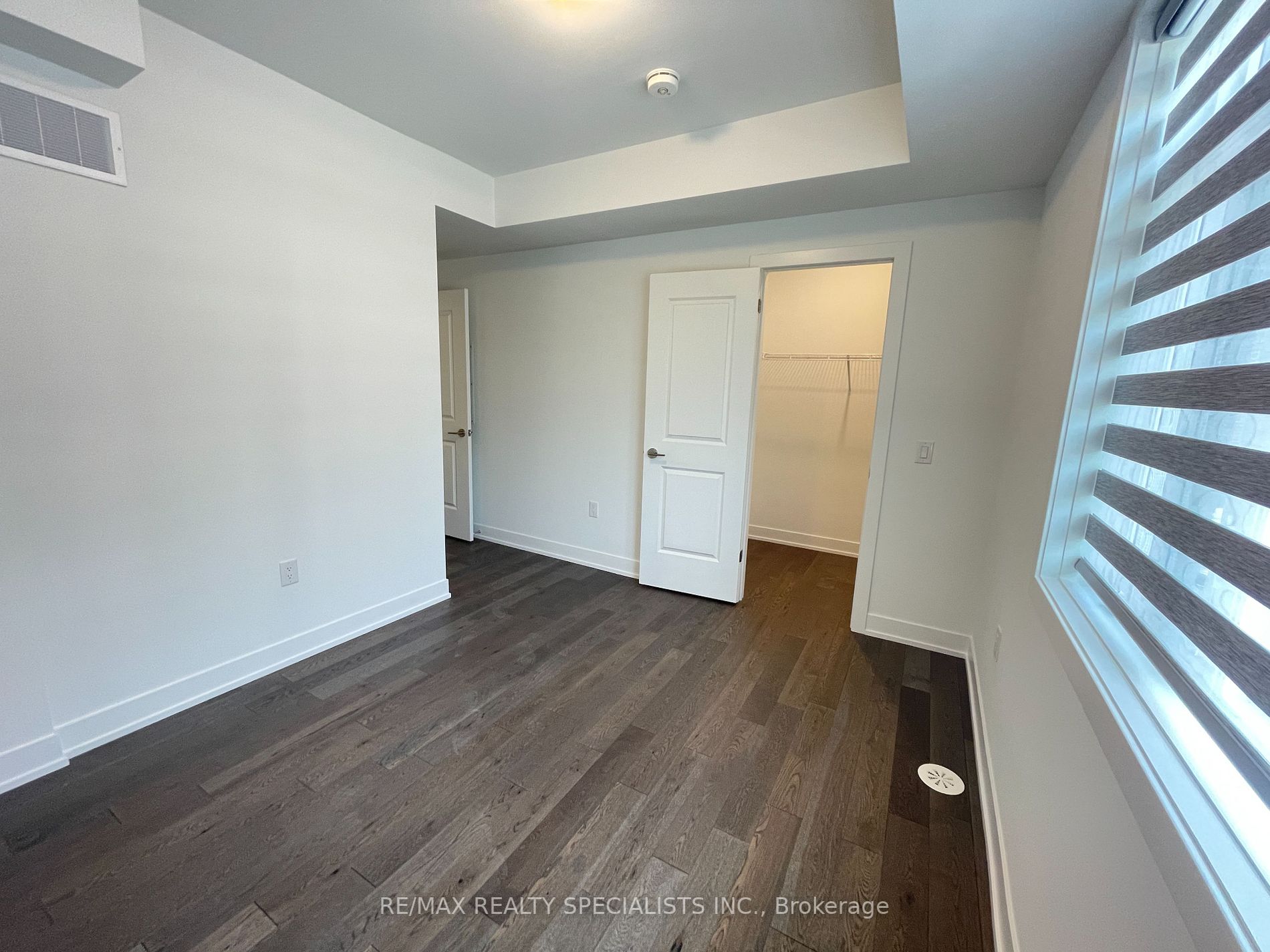 1095 Douglas Mccurdy Comm, #153