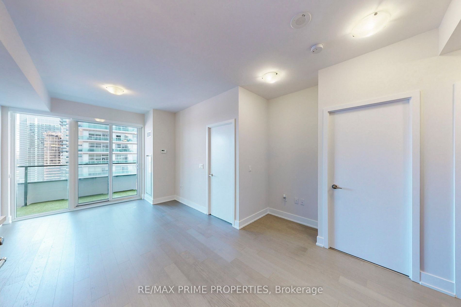30 Shore Breeze Dr, #2414