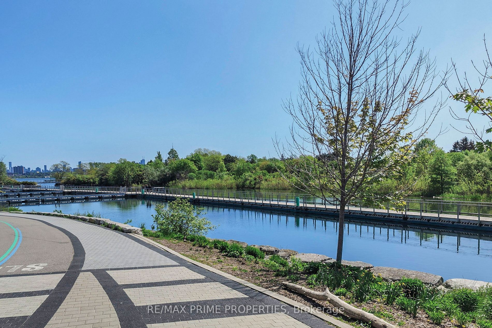30 Shore Breeze Dr, #2414