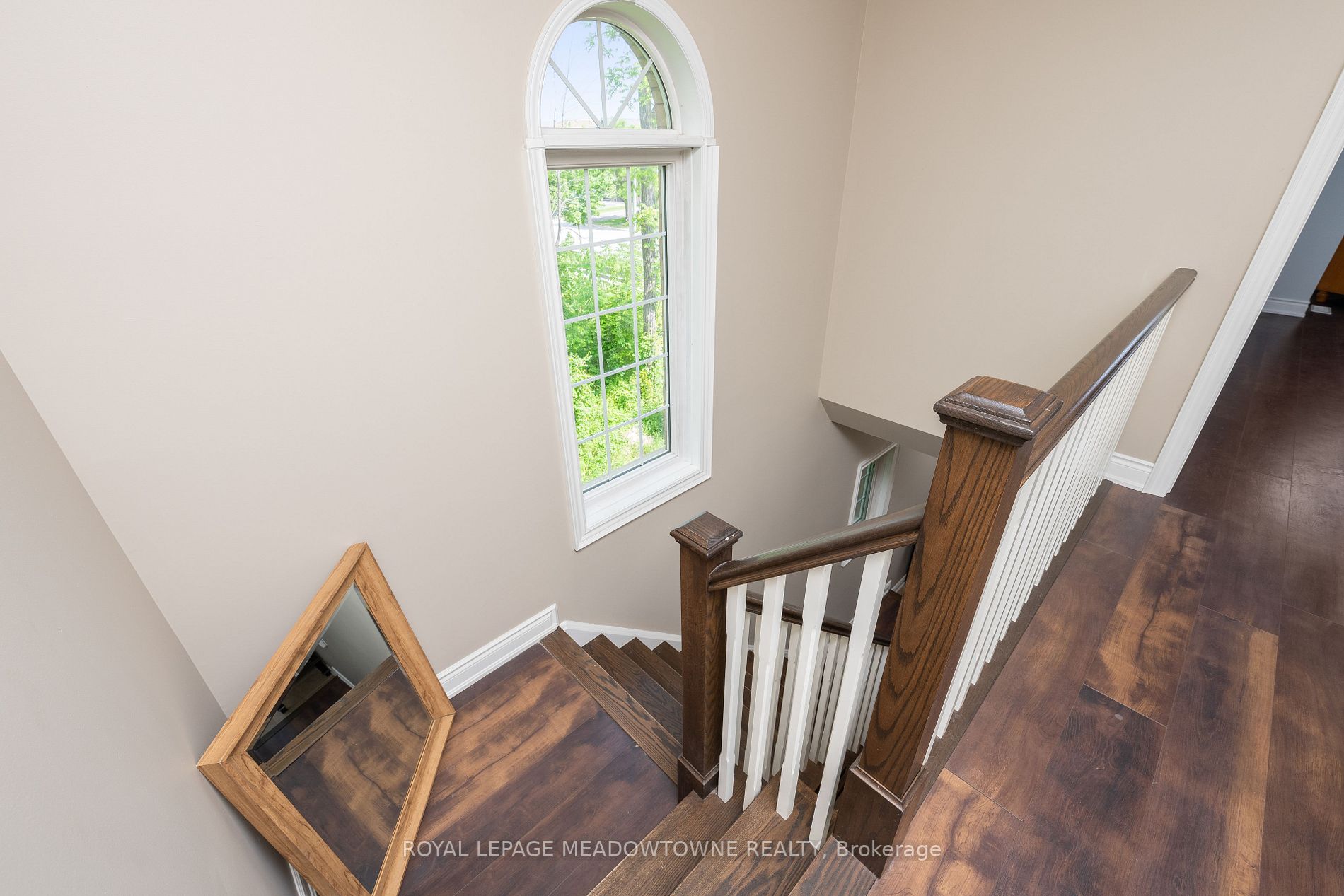16 Meadowlark Dr, Halton Hills