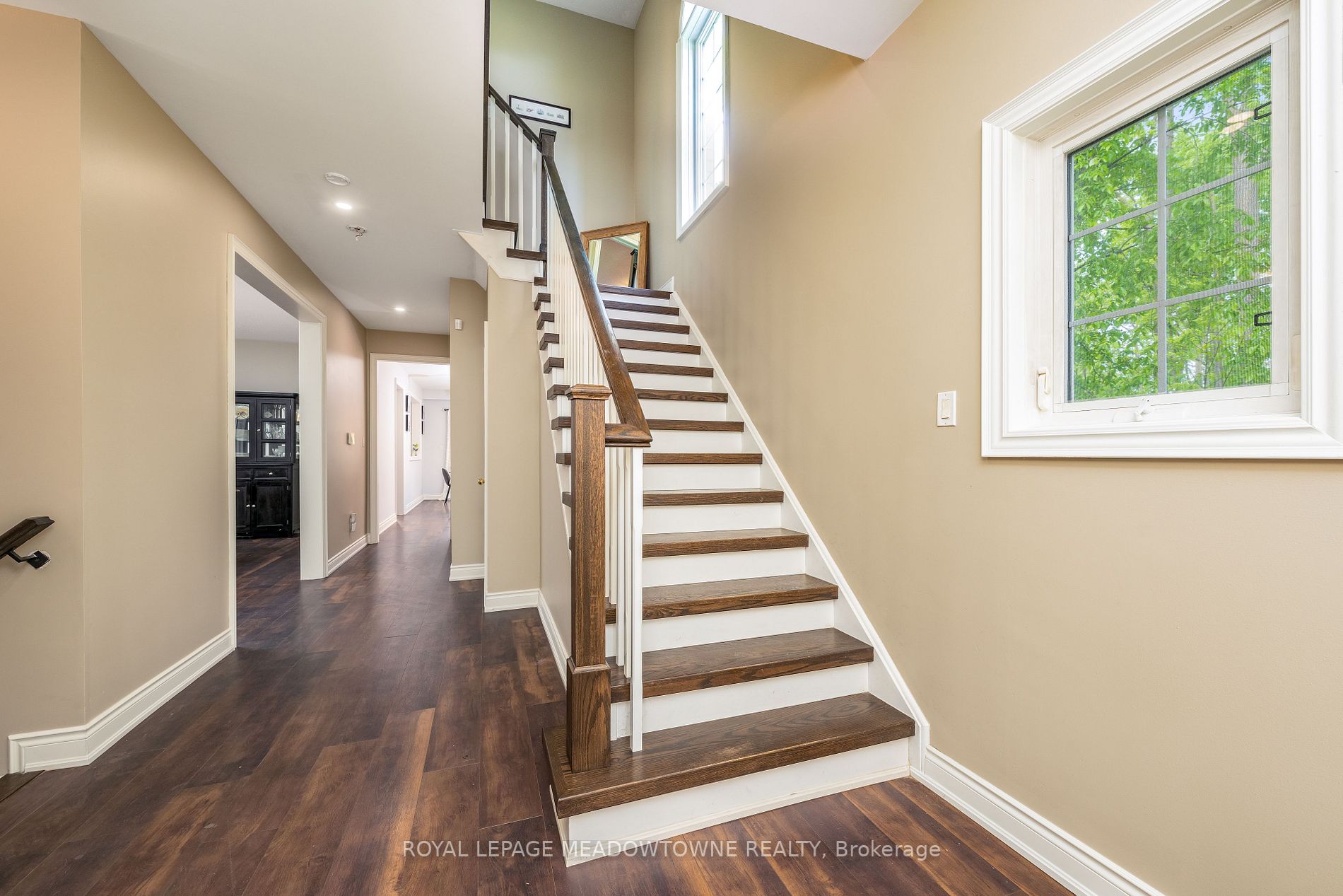 16 Meadowlark Dr, Halton Hills