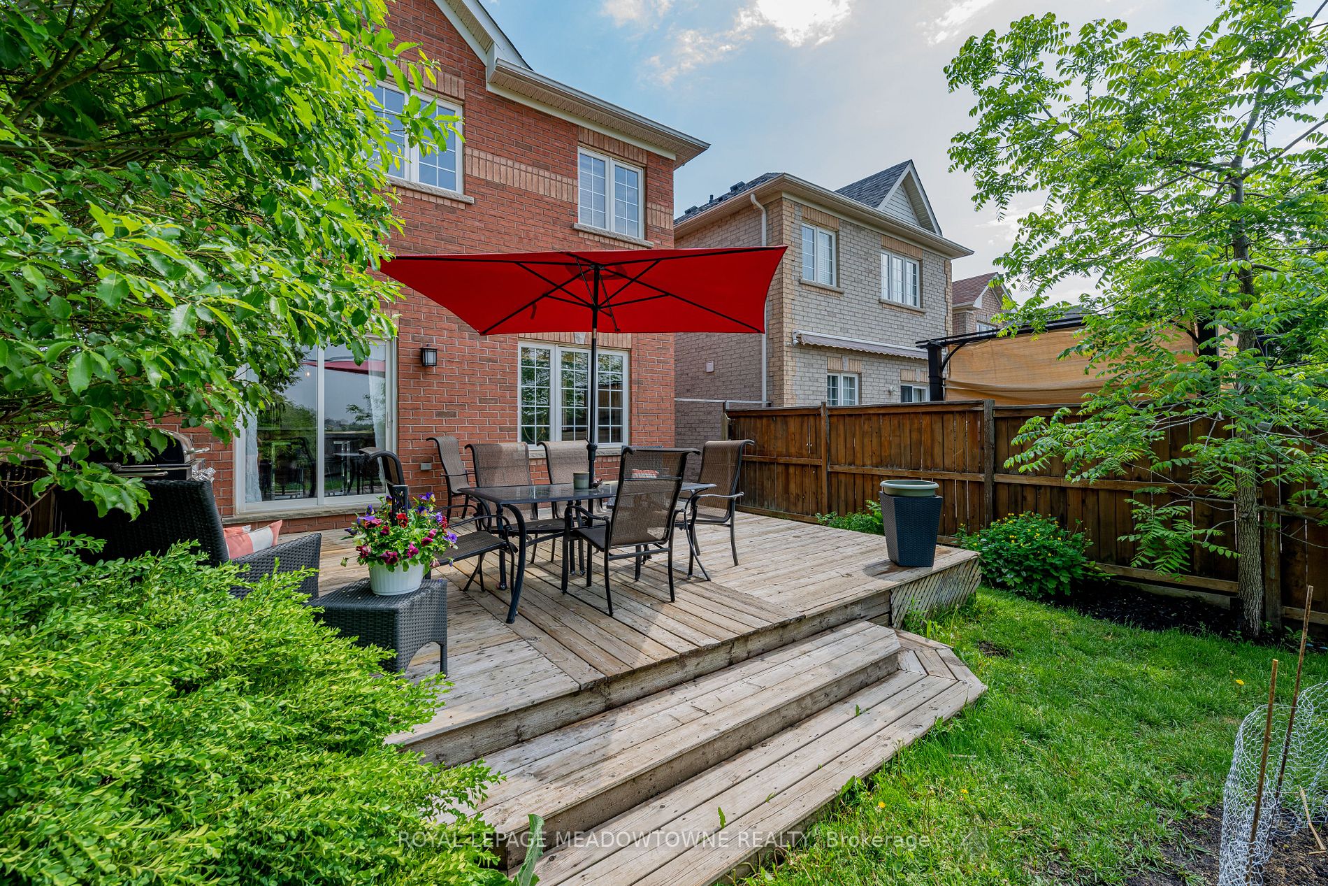 16 Meadowlark Dr, Halton Hills