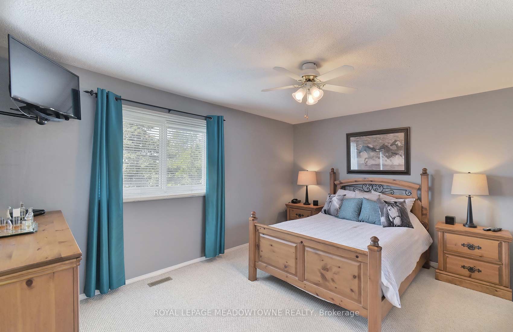 6 Janet Crt