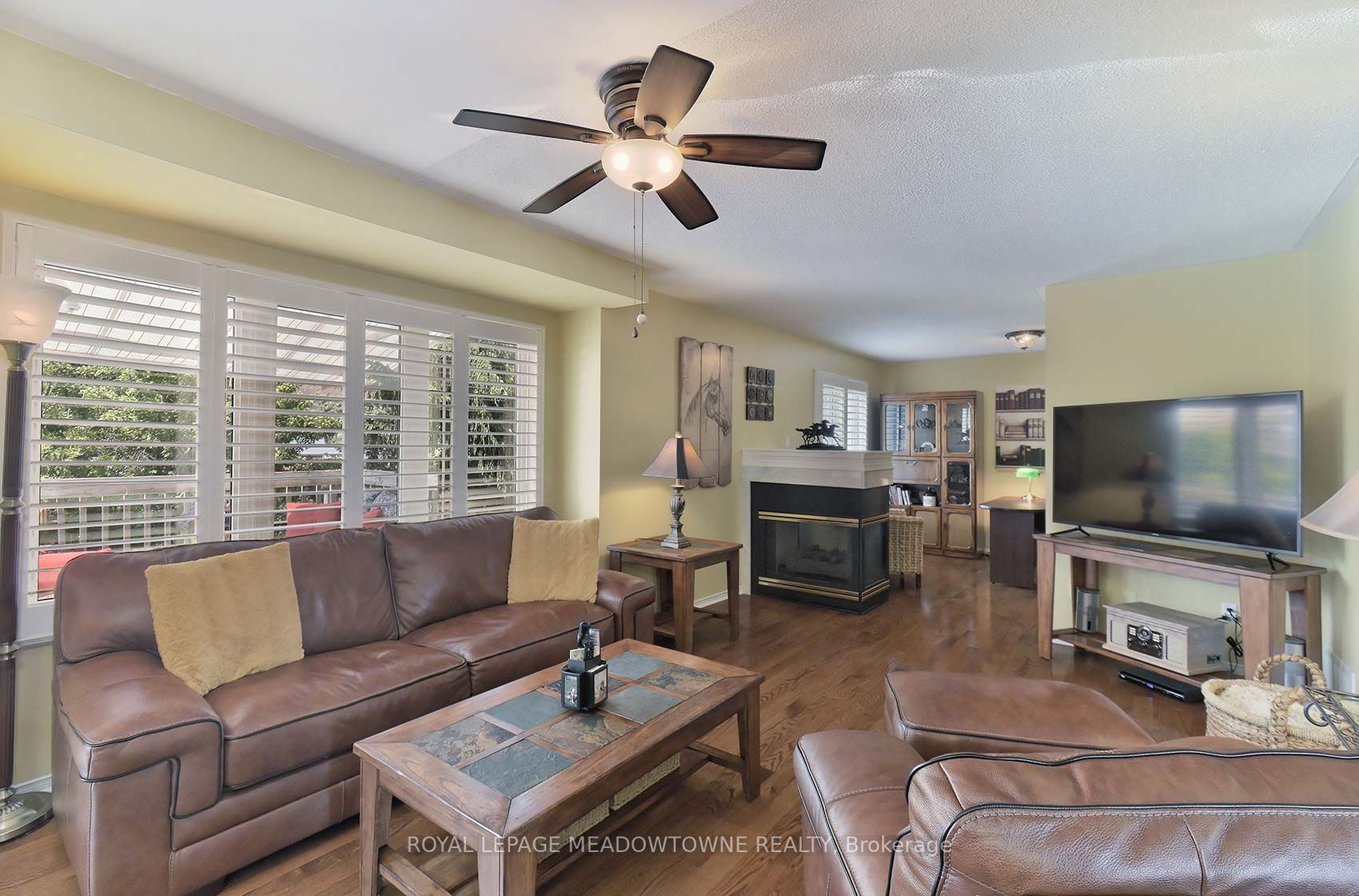 6 Janet Crt