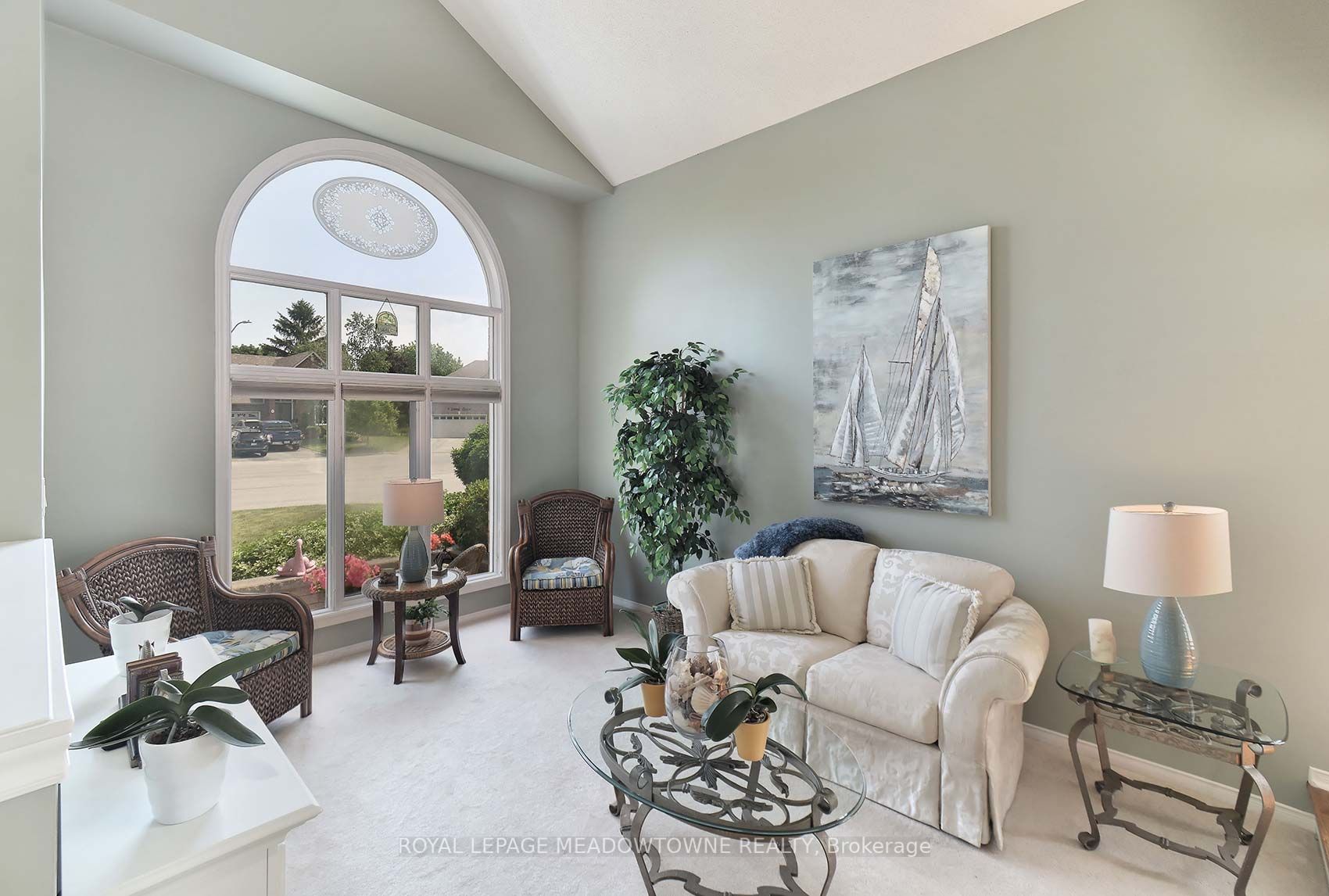 6 Janet Crt