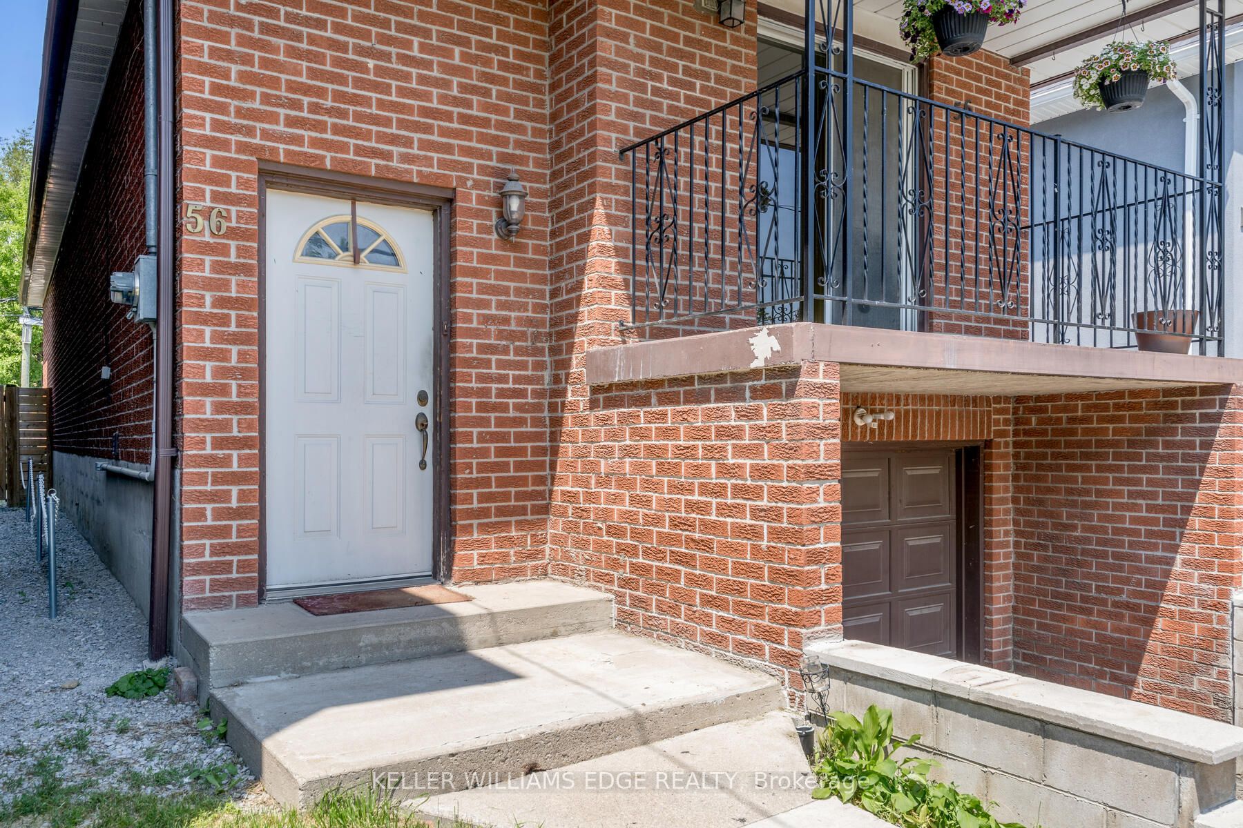 56 Daisy Ave