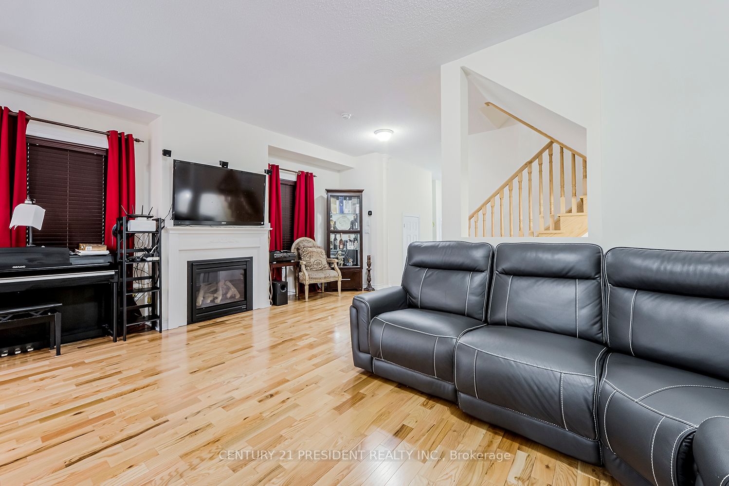 12 Dillon Dr