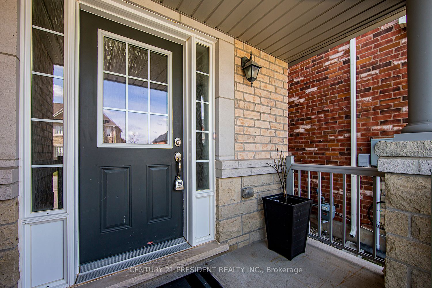 12 Dillon Dr