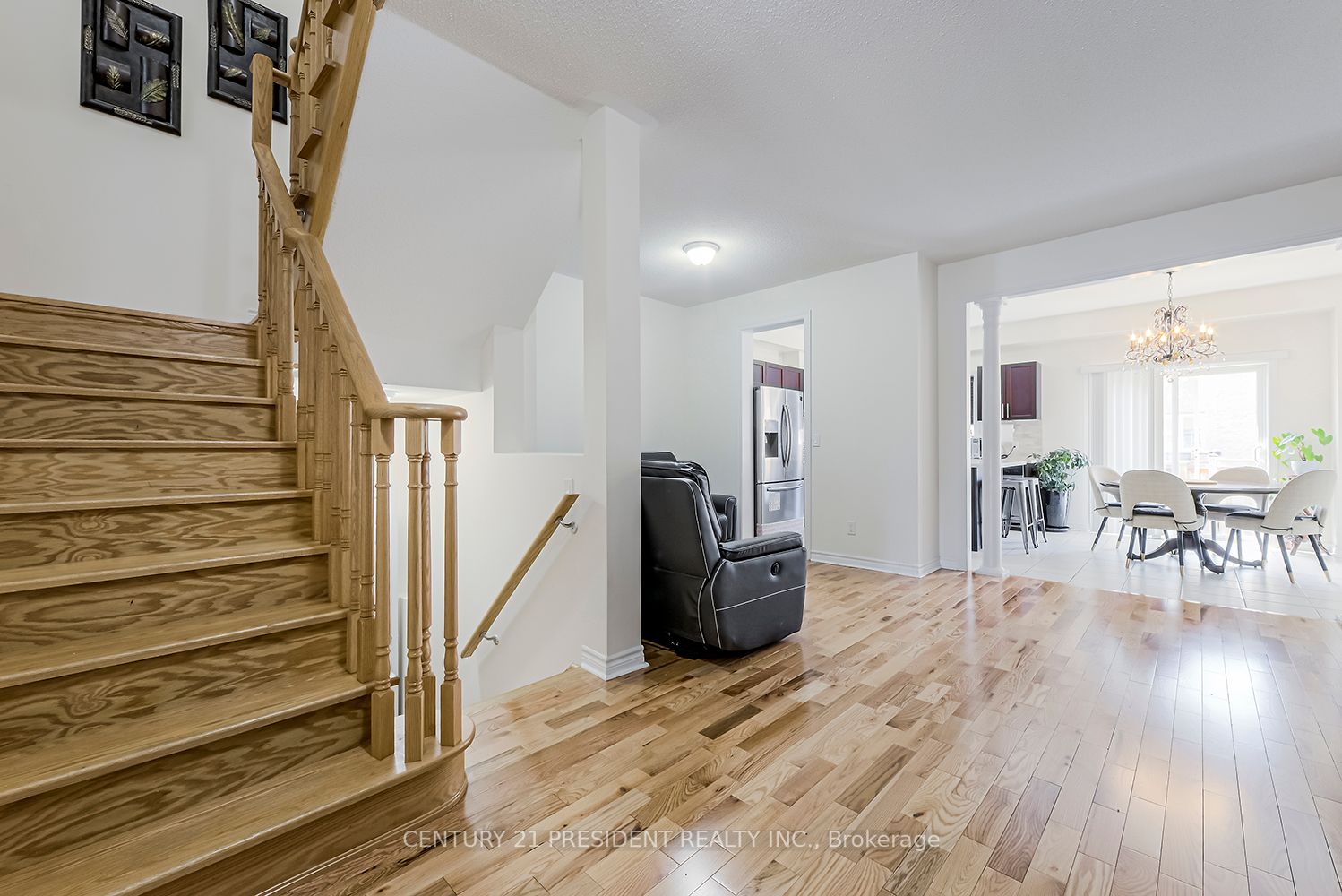 12 Dillon Dr