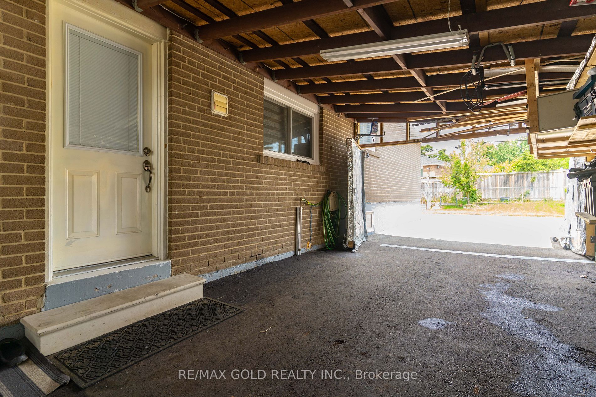 258 Avondale Boulevard