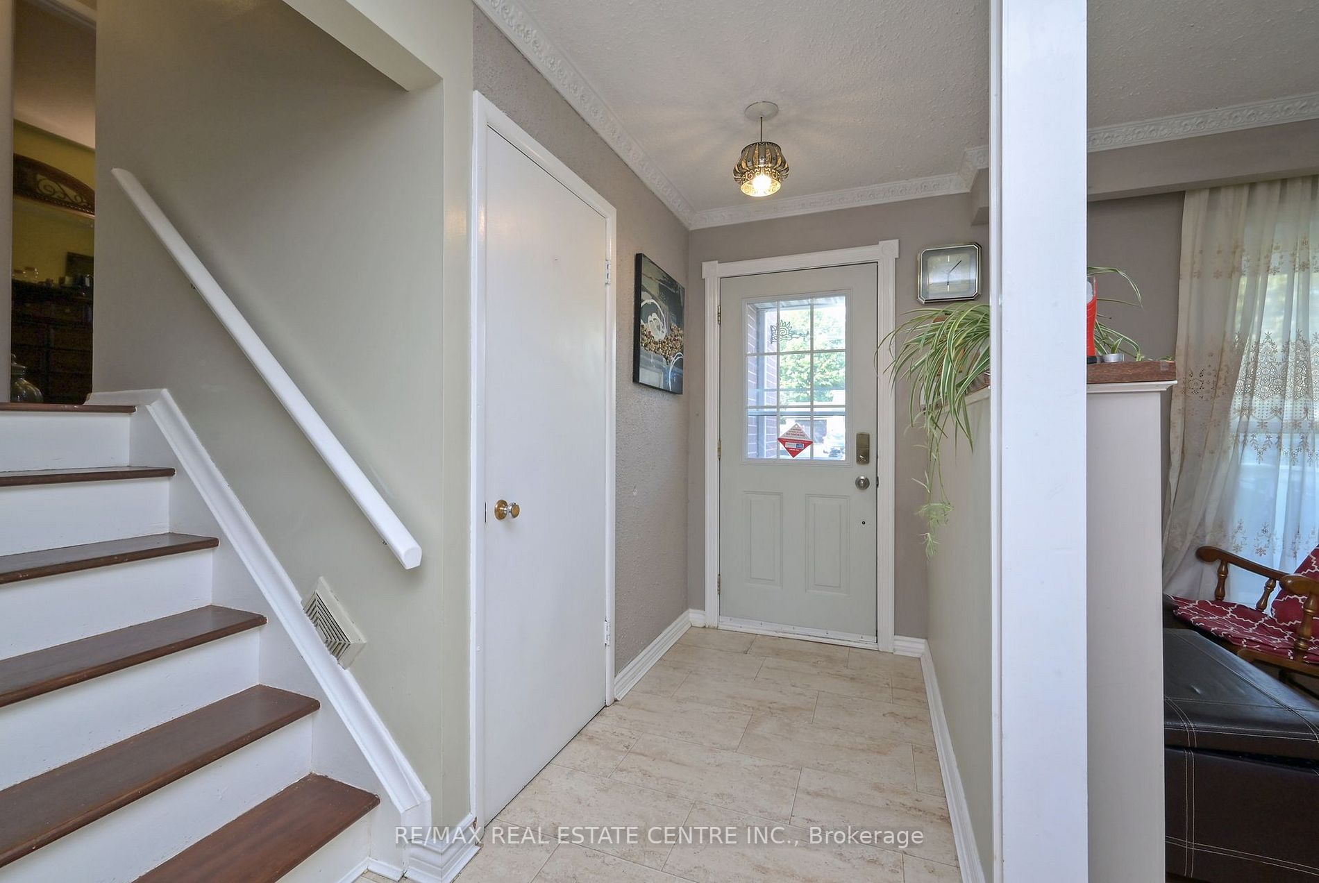 64 Dawson Rd