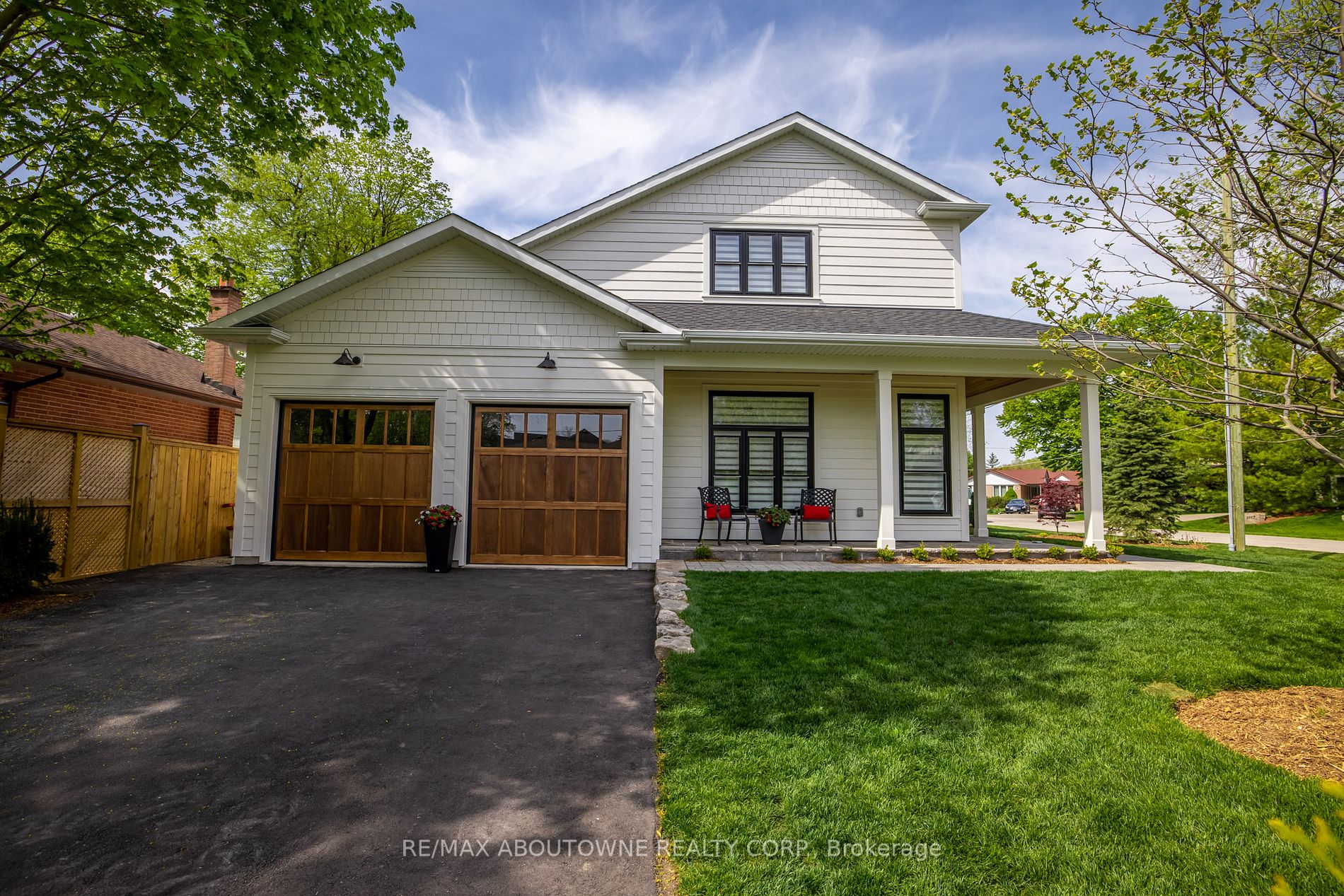 1166 Sherwood Crt