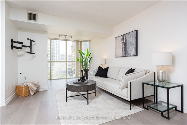 285 Enfield Pl, Mississauga