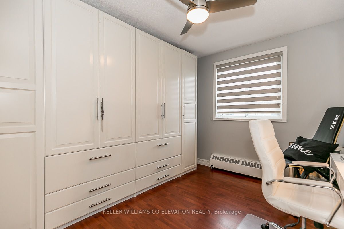 15 Elizabeth Street N, #704